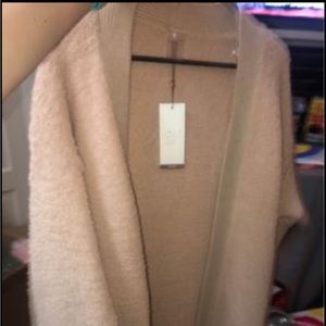 Carrie underwood cardigan